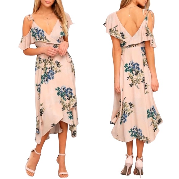Astr Dresses & Skirts - NWT ASTR The Label Yessenia Floral Wrap Midi Dress. Size XS